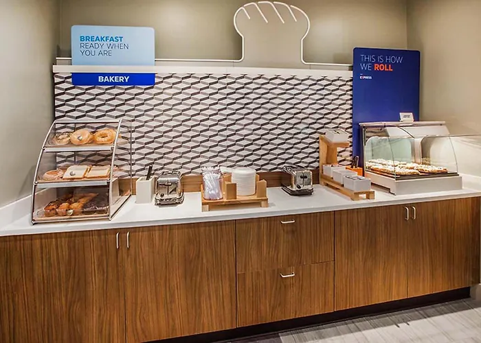 Express & By Ihg Lafayette