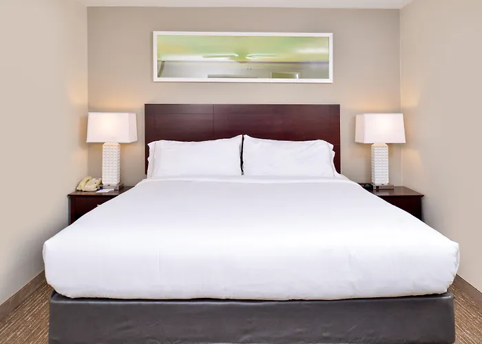 Hotel Express & By Ihg 2*