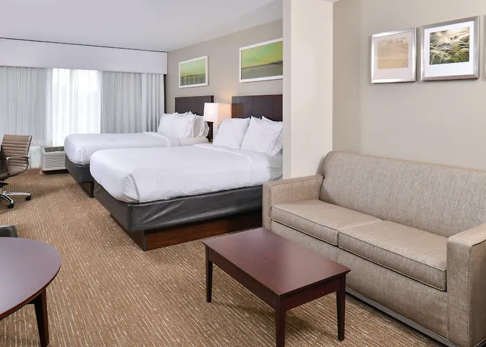 Express & By Ihg 2*