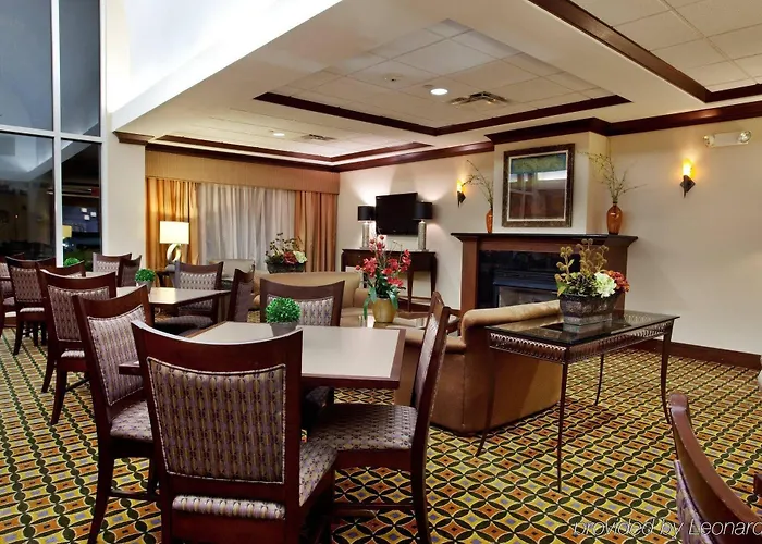 Hotel Express & By Ihg 2*